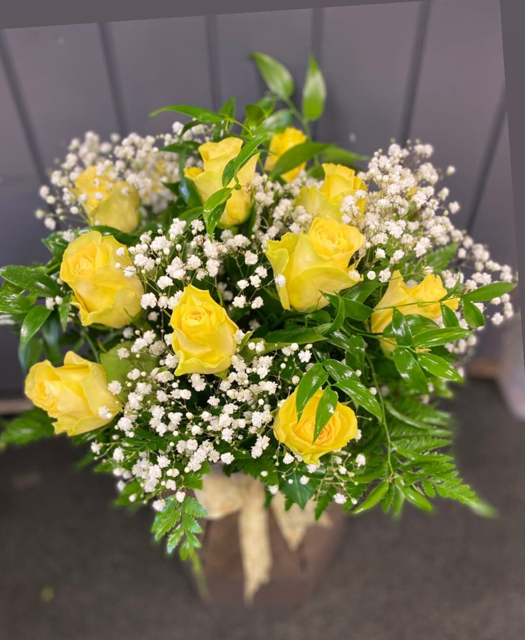 Young Love - 12 Yellow Roses
