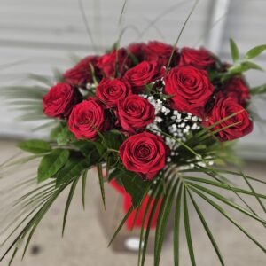 12 Red Roses