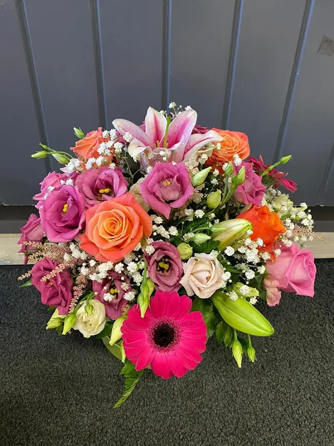 Vibrant Hatbox *Free box of chocs with large order*